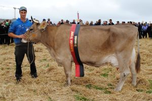 Schneuter OB_Hakon Hulda_Klin Tobias Bennau